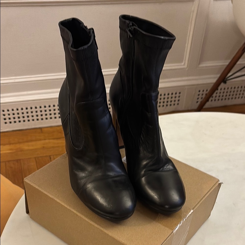 Vince Black Leather Ankle Boots